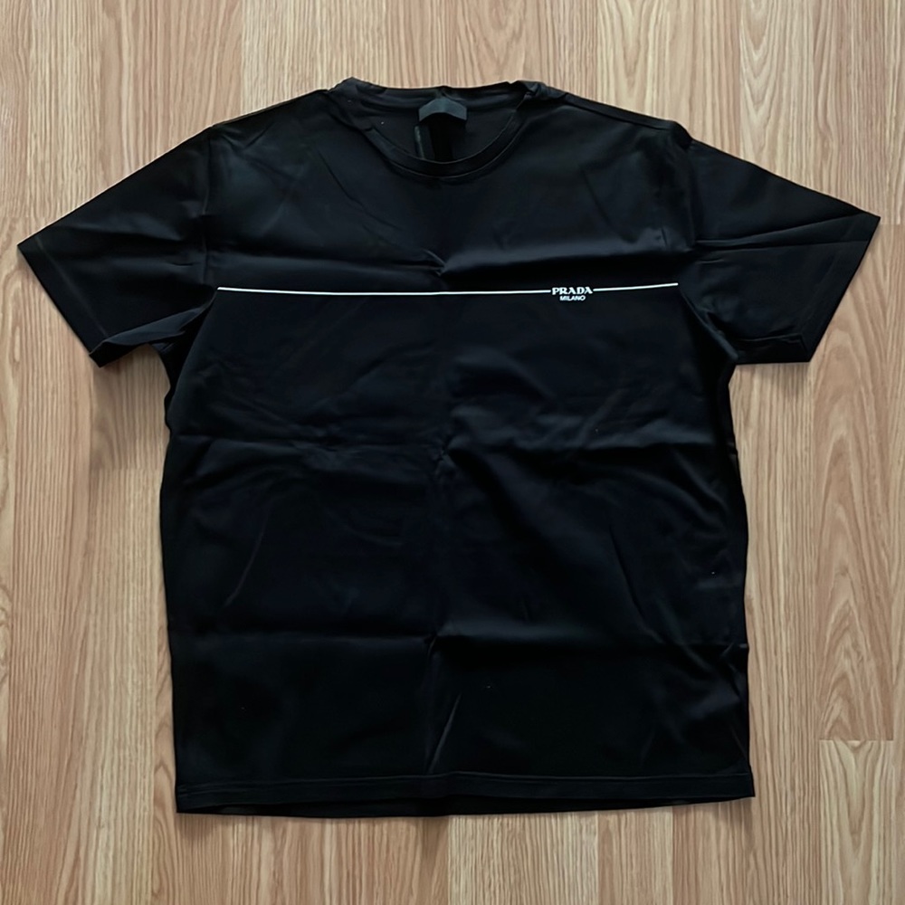 Mens Black Prada T shirt size L